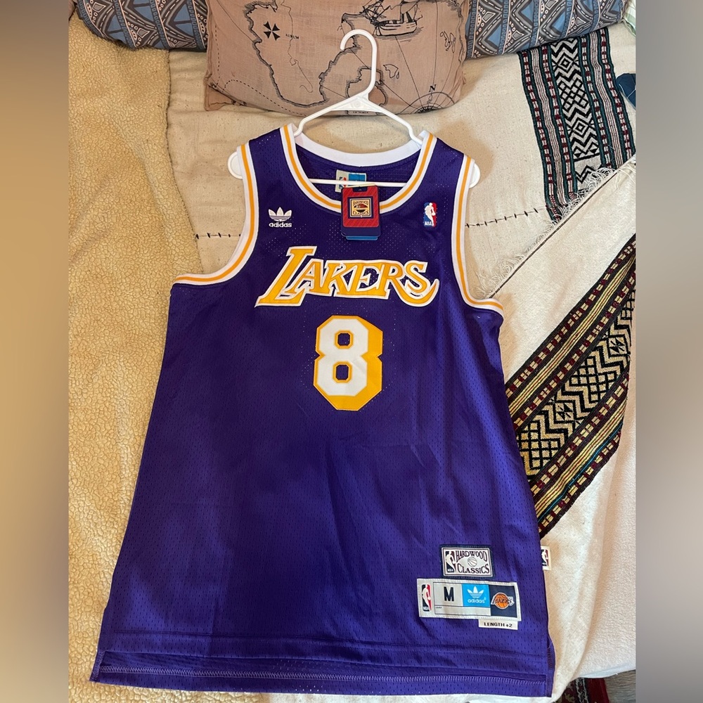 Lakers Bryant 8 (With Tags).